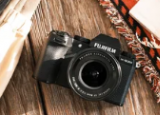 FujifilmX-S20的4大评测亮点揭示了一款紧凑型APSC无反光镜相机其性能足以击败竞争对手