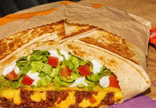 Taco Bell 的标志性 Crunchwrap 成为素食主义者