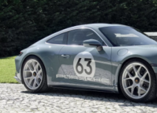 2024保时捷911S/最轻的992配备GT3RS发动机手动变速箱